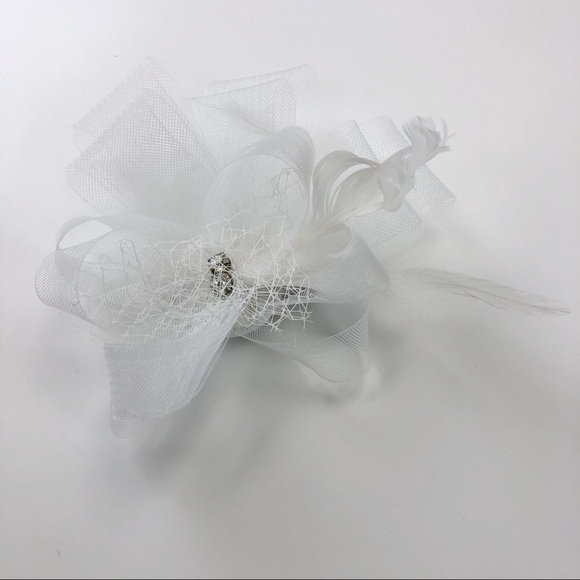 𝅺WHITE fascinator headpiece - Picture 4 of 7